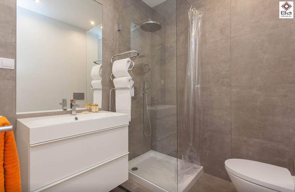 Design Duplex Apartment Ba/ Chiado Lisbon Ruang foto