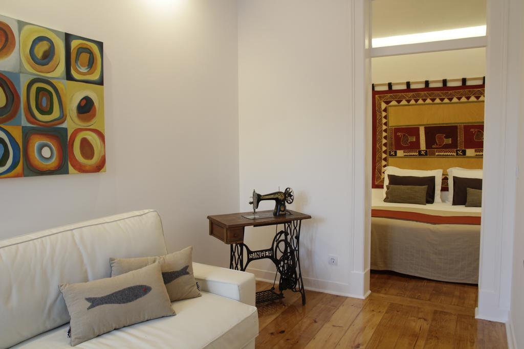 Design Duplex Apartment Ba/ Chiado Lisbon Ruang foto