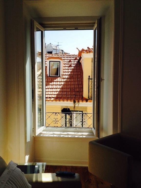 Design Duplex Apartment Ba/ Chiado Lisbon Ruang foto