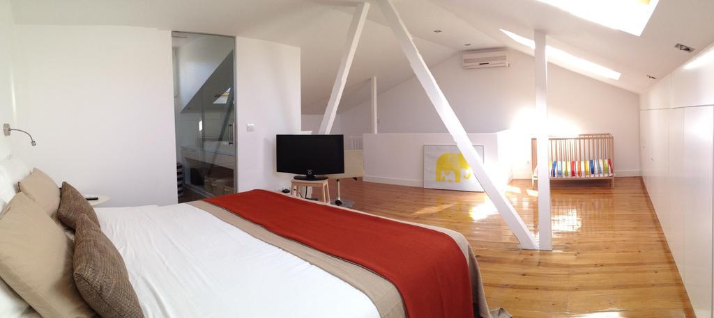 Design Duplex Apartment Ba/ Chiado Lisbon Ruang foto