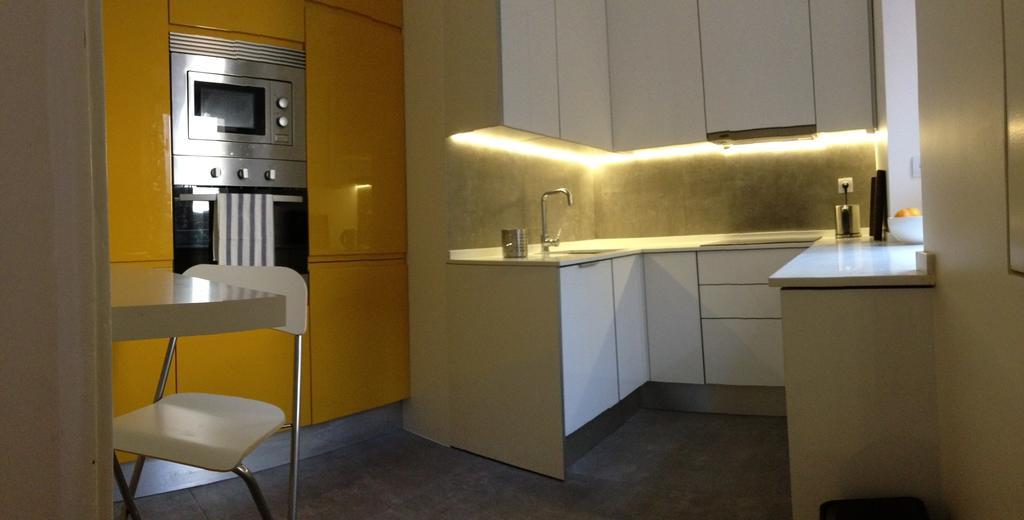 Design Duplex Apartment Ba/ Chiado Lisbon Ruang foto